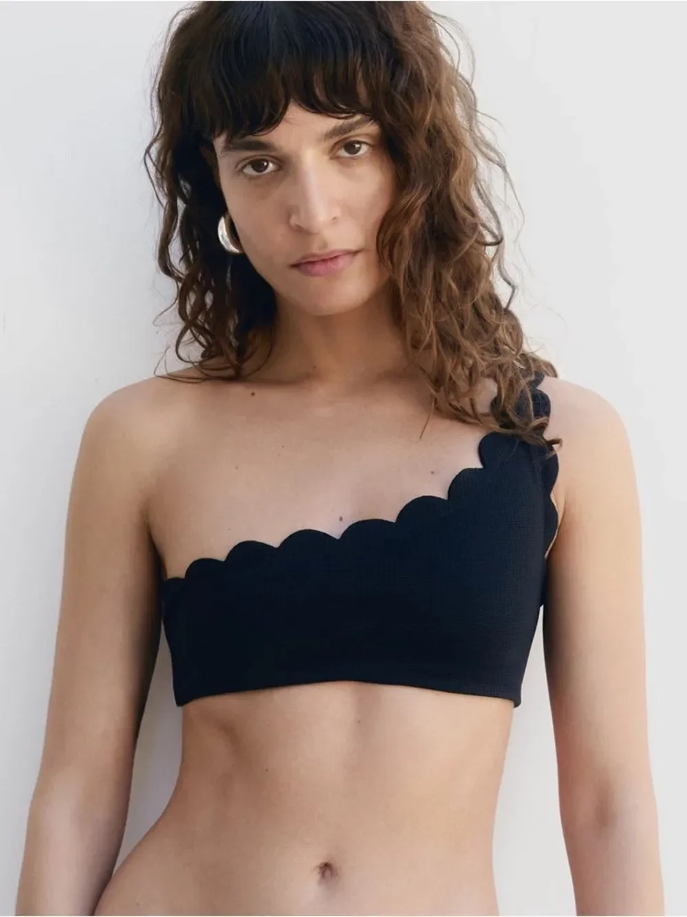 Marysia Swim Black Scalloped One-Shoulder Bikini